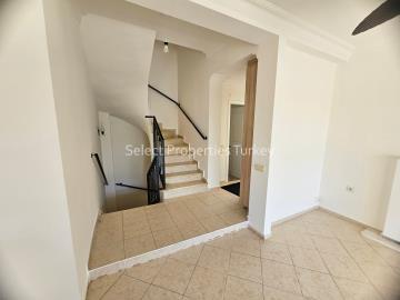 B_Entry-hall--2-