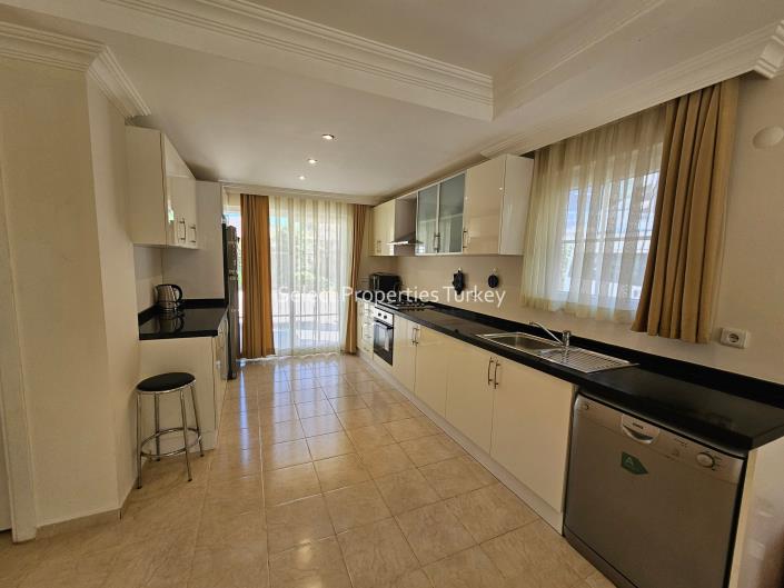 Image No.22-3 Bed Villa / Detached for sale