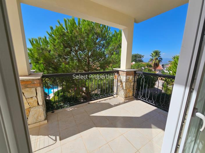 Image No.41-3 Bed Villa / Detached for sale
