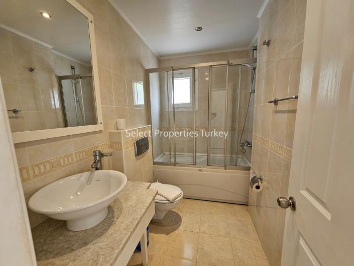 Image No.51-3 Bed Villa / Detached for sale