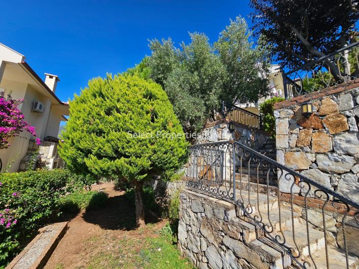 Image No.57-3 Bed Villa / Detached for sale