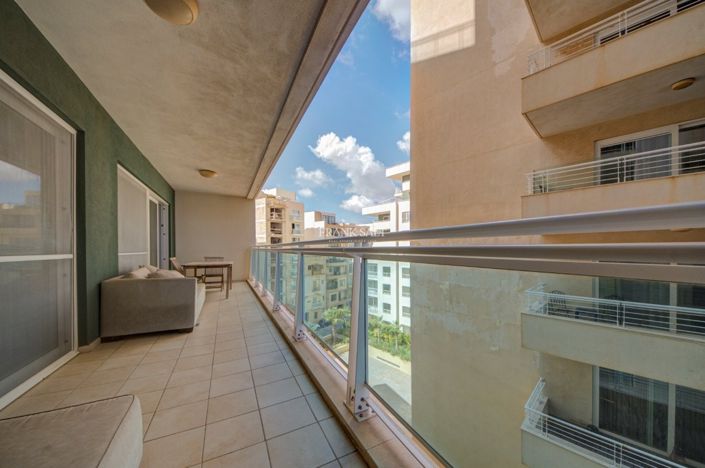 Image No.21-3 Bed Property for sale
