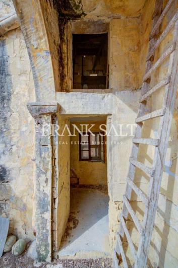 Image No.25-4 Bed Property for sale