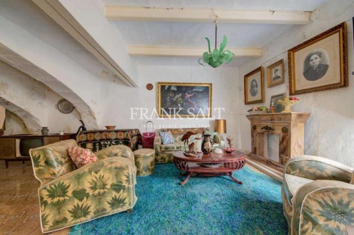 Image No.27-3 Bed Property for sale