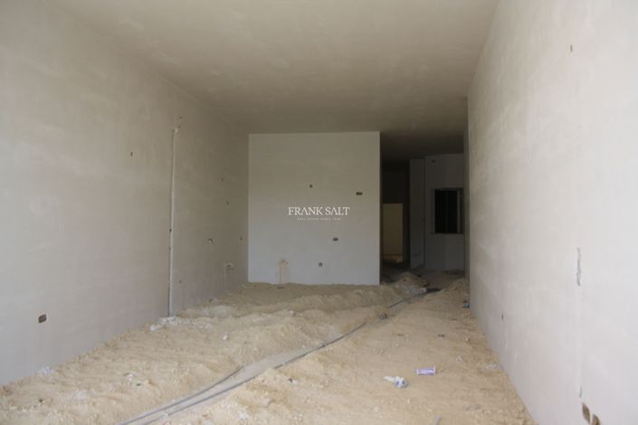 Image No.6-Propriété de 3 chambres à vendre à Xemxija