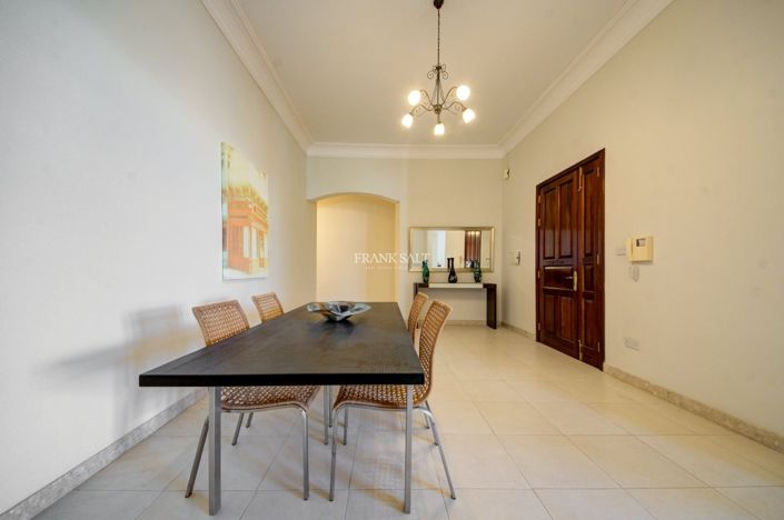 Image No.4-3 Bed Property for sale