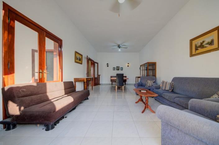 Image No.38-4 Bed Property for sale