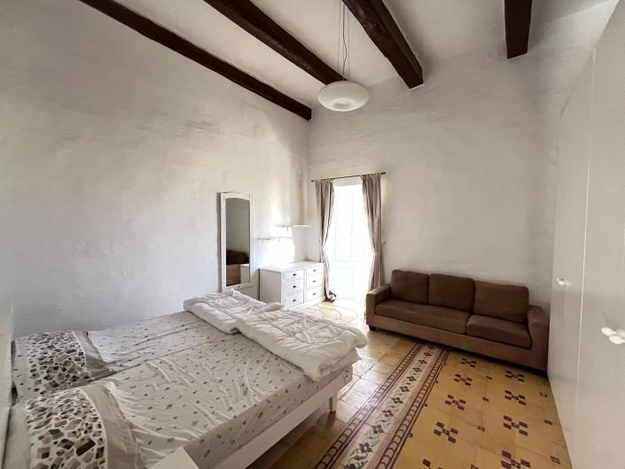 Image No.33-2 Bed Property for sale