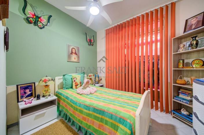 Image No.27-2 Bed Property for sale