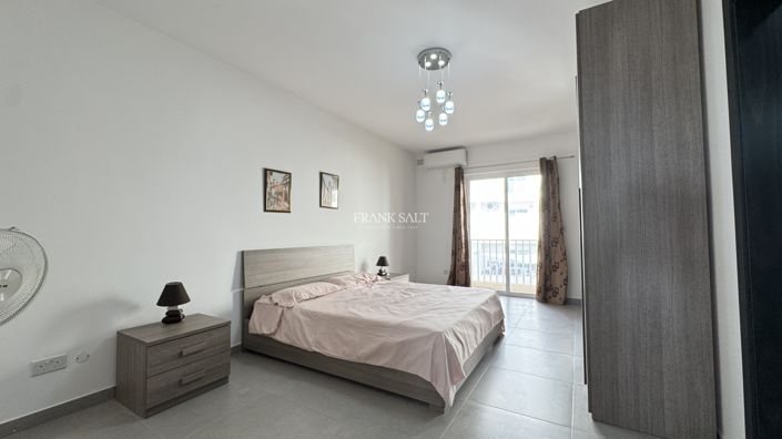 Image No.5-3 Bed Property for sale