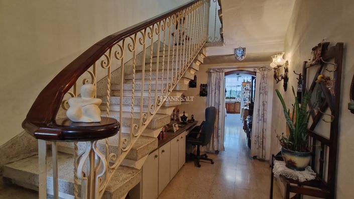 Image No.2-Propriété de 4 chambres à vendre à Paola