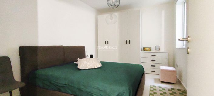 Image No.6-1 Bed Property for sale