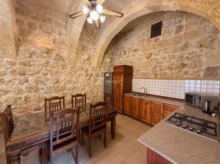 Image No.2-Propriété de 3 chambres à vendre à Xewkija