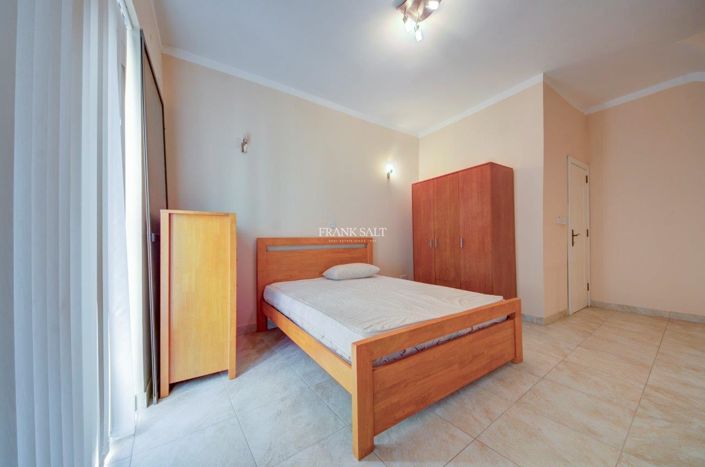 Image No.8-2 Bed Property for sale