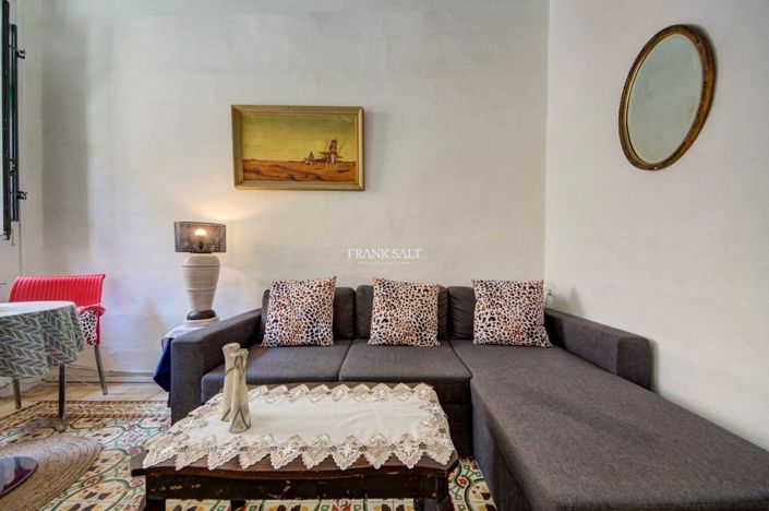 Image No.3-1 Bed Property for sale