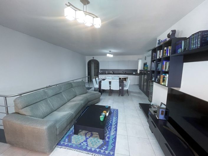 Image No.2-3 Bed Property for sale