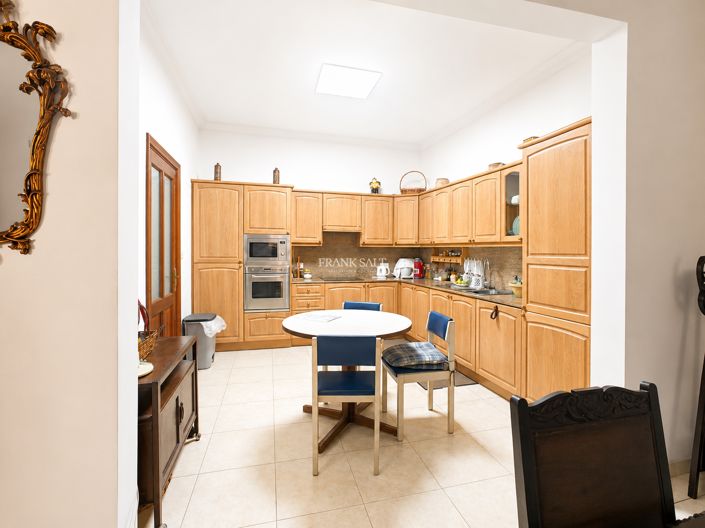 Image No.2-Propriété de 3 chambres à vendre à Sliema