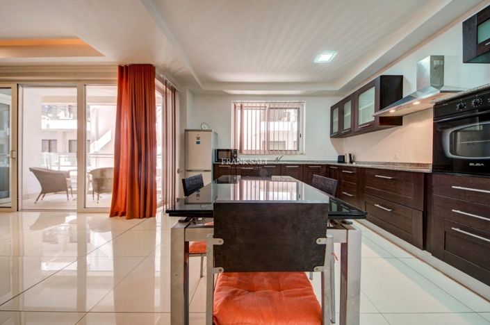 Image No.16-3 Bed Property for sale