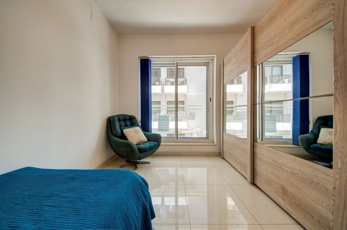 Image No.23-3 Bed Property for sale