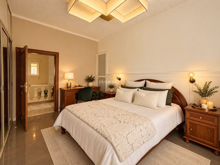 Image No.8-3 Bed Property for sale