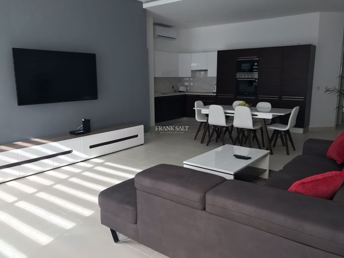 Image No.5-3 Bed Property for sale