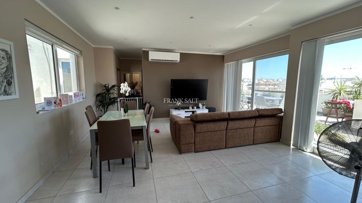 Image No.2-3 Bed Property for sale