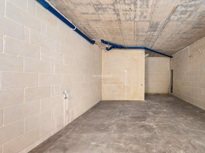 Image No.9-3 Bed Property for sale