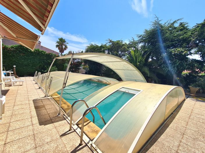 Image No.7-4 Bed Property for sale