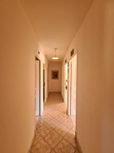 Image No.14-7 Bed Property for sale