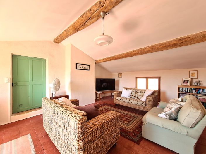 Image No.7-3 Bed House for sale