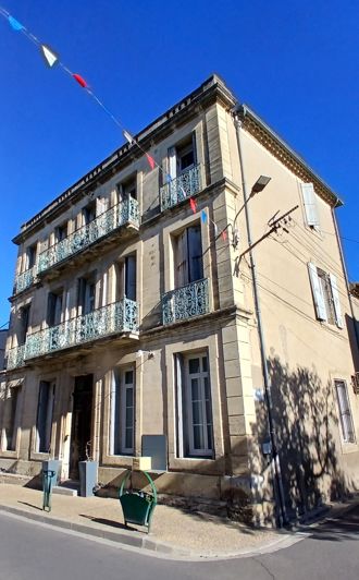 Image No.2-8 Bed House for sale