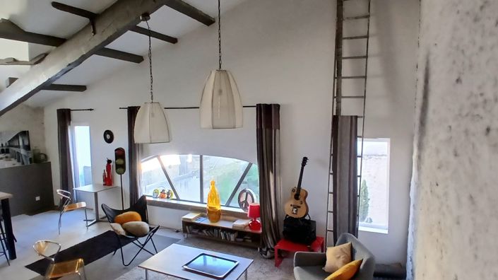 Image No.30-8 Bed House for sale