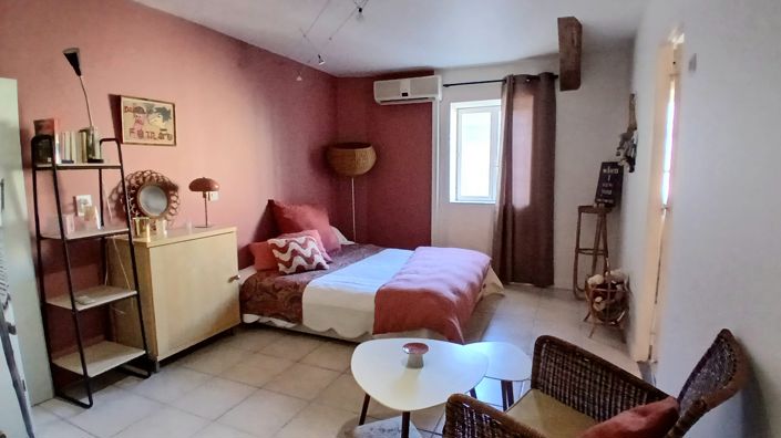 Image No.32-8 Bed House for sale