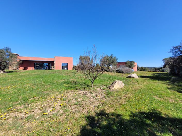 Image No.4-2 Bed Commercial for sale