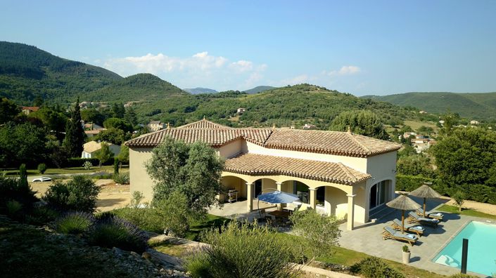 Image No.15-4 Bed Property for sale