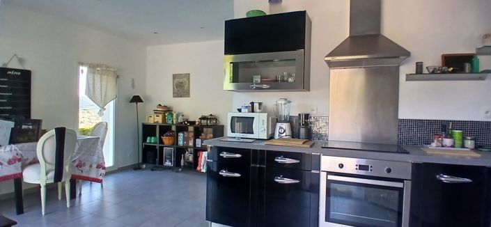 Image No.32-4 Bed Property for sale
