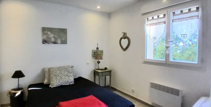 Image No.33-4 Bed Property for sale