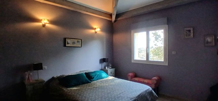 Image No.30-4 Bed Property for sale