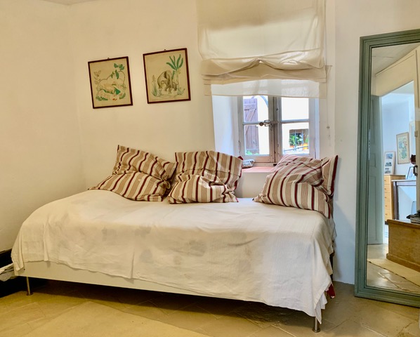 Image No.6-3 Bed House for sale