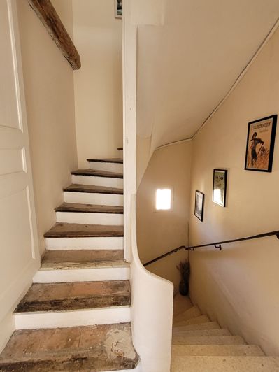 Image No.11-3 Bed House for sale