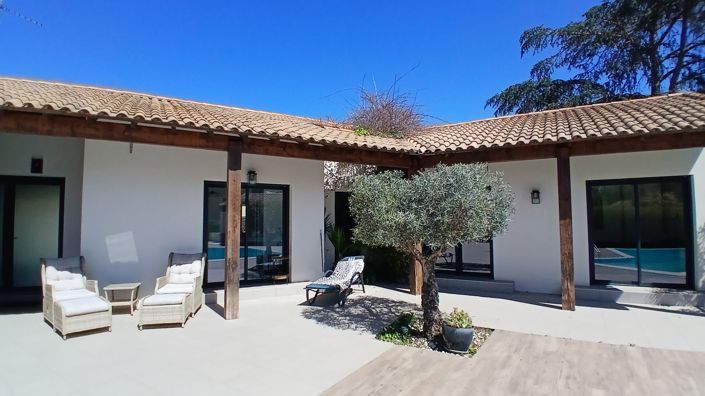 Image No.4-5 Bed Property for sale