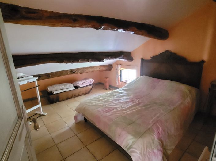 Image No.18-5 Bed House for sale