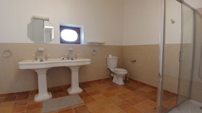 Image No.46-9 Bed Property for sale