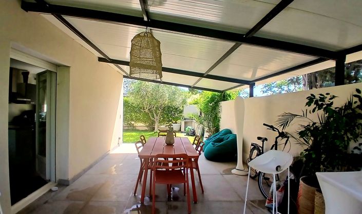 Image No.8-3 Bed Property for sale