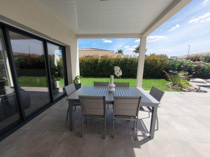 Image No.8-5 Bed Property for sale