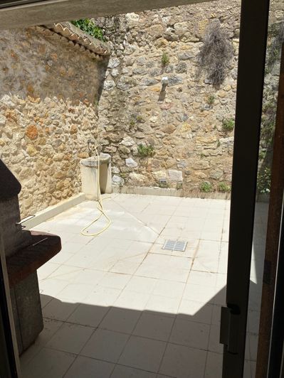 Image No.19-2 Bed House for sale