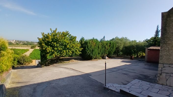 Image No.8-4 Bed Property for sale