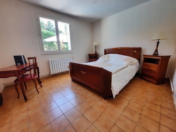 Image No.16-5 Bed Property for sale