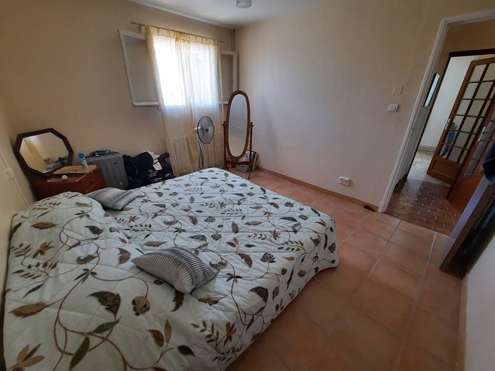 Image No.23-5 Bed Property for sale