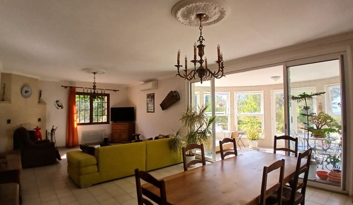 Image No.12-4 Bed Property for sale